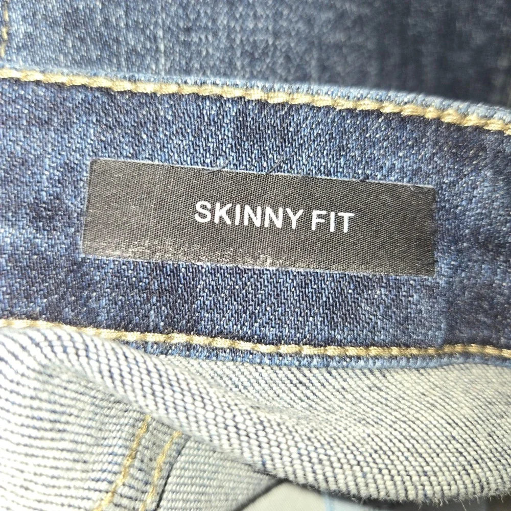 Judy Blue Skinny Fit Dark Wash Distressed Raw Hem Jeans JB88417 Size 13/31 - Picture 7 of 9